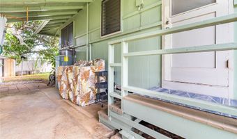 691 Kihapai St B, Kailua, HI 96734