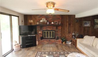 27 Partridge Dr, Agency, MO 64401