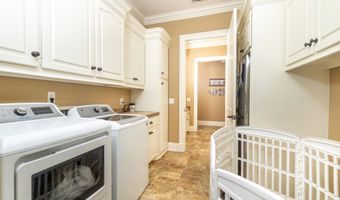 230 Eastwood Dr, Brandon, MS 39042