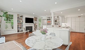 5320 ALBEMARLE St, Bethesda, MD 20816