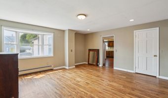 15 Seeley St, Danbury, CT 06810