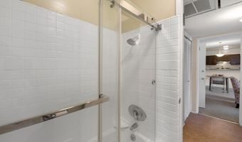 5349 Newcastle Ave 42, Encino, CA 91316