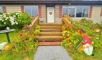 1029 FIFIELD St, Brookings, OR 97415