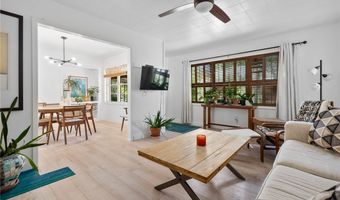 620 S 11th St, Aransas Pass, TX 78336