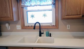 304 S Locust St, Arcanum, OH 45304