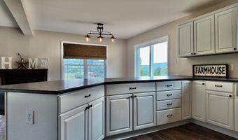 360 Rainbow Ln, Asbury, WV 24916