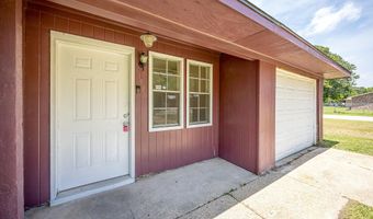 1520 Kingfisher Dr, Gautier, MS 39553
