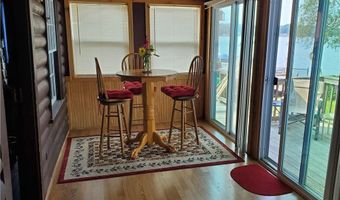 95 Mohawk St, Coventry, RI 02816