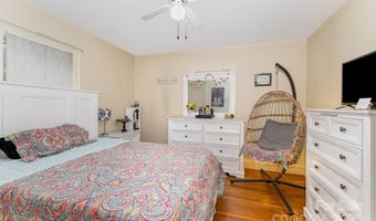 342 Cliff Rd, Asheboro, NC 27203