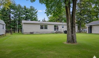 112 S College St, Adams, WI 53910