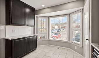 8074 SKY BLUE Dr, Alexandria, VA 22315