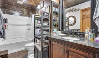 614 Bay Blvd, Bayville, NJ 08721