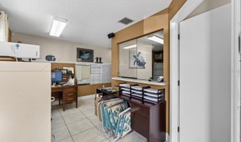 7 W MAIN St 12-14, Apopka, FL 32703
