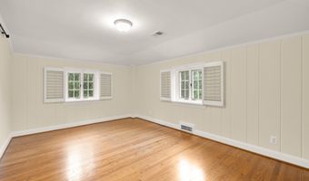 811 26TH Pl S, Arlington, VA 22202