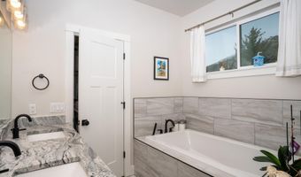 411 Chestnut Loop, Bellevue, ID 83313