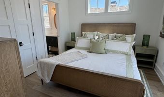 281 7th St, Avalon, NJ 08202