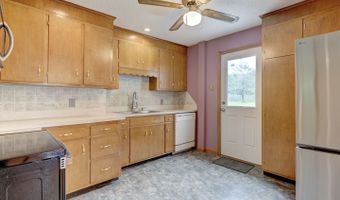 1 A Heritage Rd, Columbia, CT 06237