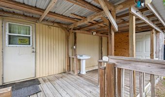 3100 NW 20th St, Bell, FL 32619