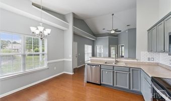 77 Stonelake Cir, Savannah, GA 31419