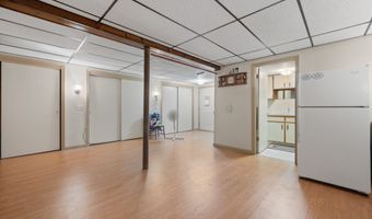 103 Emily Ln, Bristol, CT 06010