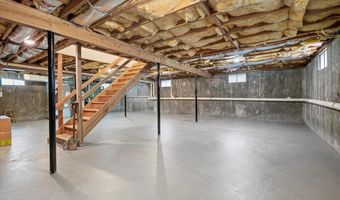 94 Carman Pl, Amityville, NY 11701