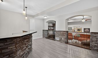 2357 Stonewood Ct SW, Altoona, IA 50009