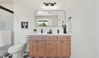 14204 Tehachapi Rd, Apple Valley, CA 92307