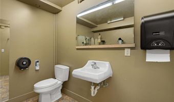 417 N Main St, Austin, MN 55912