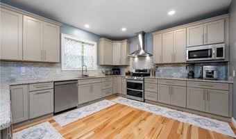 475 Ten Rod Rd, Exeter, RI 02822