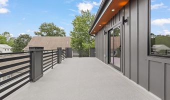 2007 S JOYCE St, Arlington, VA 22202