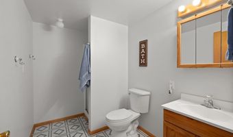 5503 HACKER Cir, Cheyenne, WY 82009