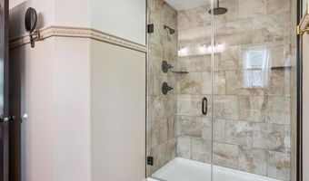 435 E Jefferson St, North Liberty, IA 52317