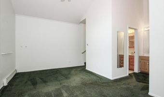 831 S Mitchell Ave, Arlington Heights, IL 60005