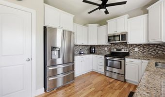 4400 Bristlecone Dr, Ayden, NC 28513