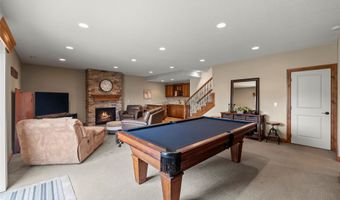 904 Eagle Creek Blvd SW, Altoona, IA 50009
