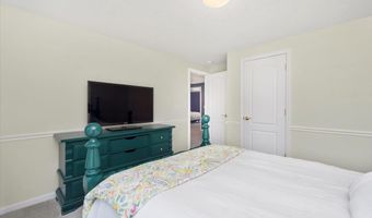 36 Summit Rd, Bedford, NH 03110