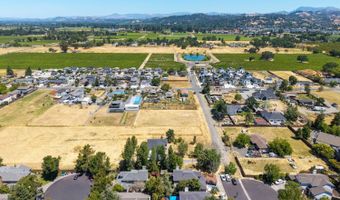 3829 Elwin Ln, Santa Rosa, CA 95403