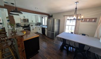 8 Main St, Bennington, NH 03442