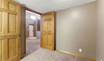 714 Hazel St, Auburn, IN 46706