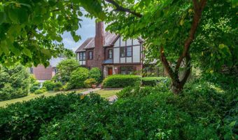 4706 32ND St N, Arlington, VA 22207