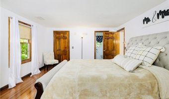 8 Winterberry Dr, Coventry, RI 02816