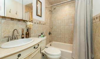 18 Hillcrest Ter, Bayonne, NJ 07035