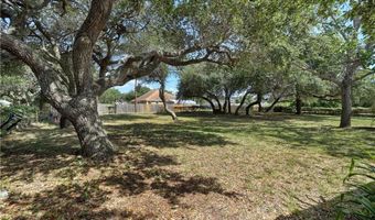 912 S 7th St, Aransas Pass, TX 78336