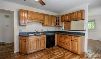 52 Blake Dr, Arden, NC 28704