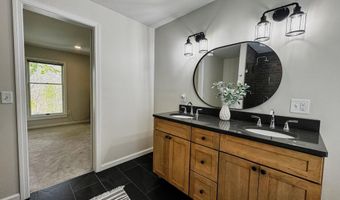 23 Pageant St, Bennington, VT 05201
