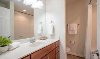 4113 S FOUR MILE RUN Dr #404, Arlington, VA 22204