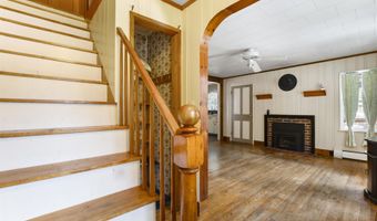 218 Breezy Hill Rd, Barton, VT 05822