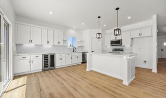 9224 Holly Ave, California City, CA 93505