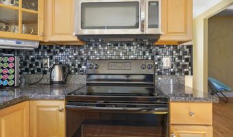 16 Summit Rd, Bedford, NH 03110