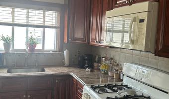 385 Brookfield Ave, Staten Island, NY 10308